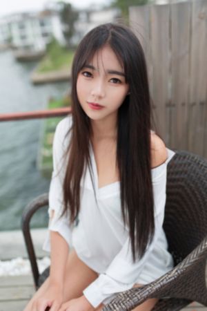 教室里我挺进了她的体内视频播放
